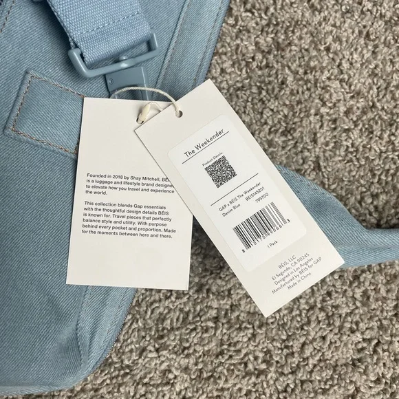 NWT Beis x Gap Denim Blue Weekender Bag - Picture 3 of 6